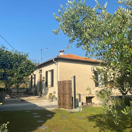 La Bastide de Jean Maison de charme dans un domaine equestre privé Grasse Esterno foto