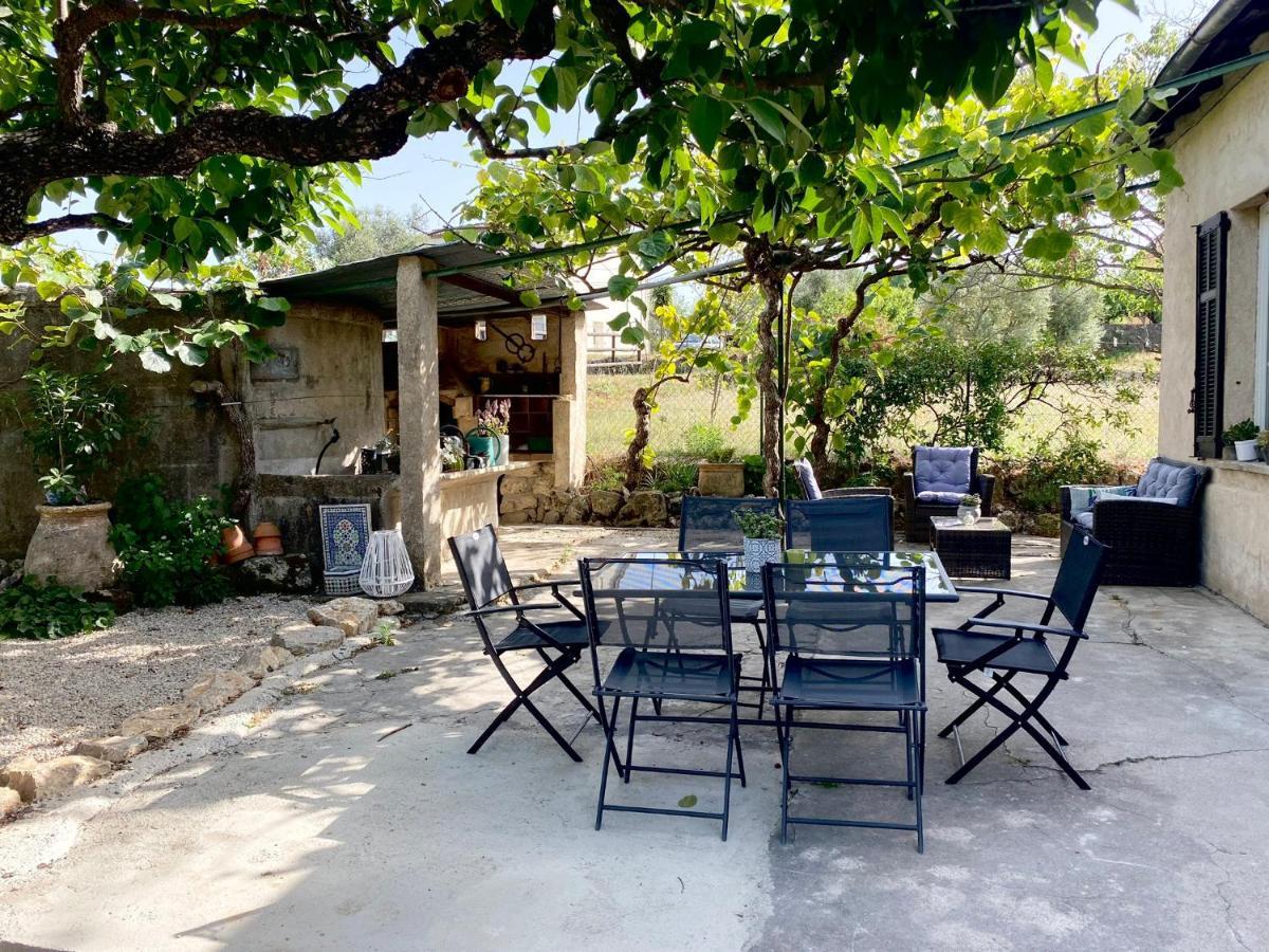 La Bastide de Jean Maison de charme dans un domaine equestre privé Grasse Esterno foto